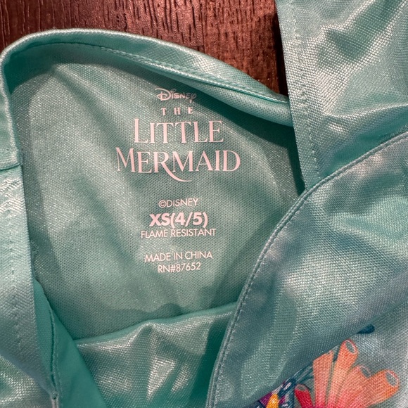Girls little mermaid nightgown - Picture 2 of 4